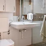 Lucian Apartmán *
